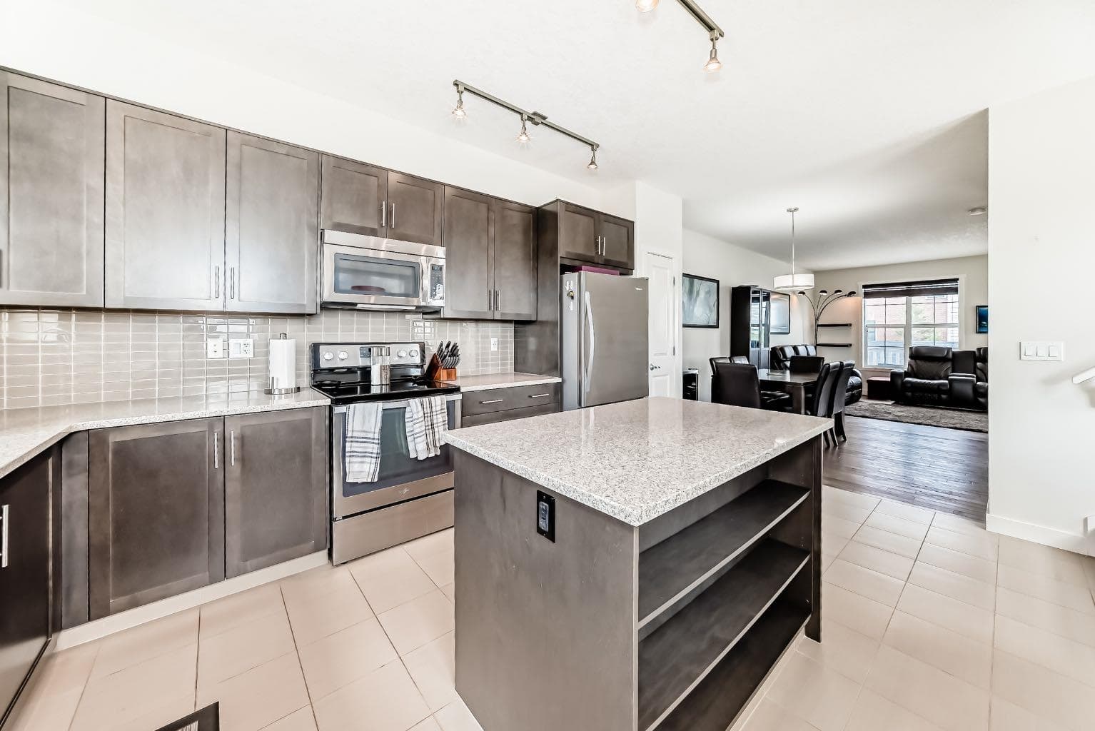 6 Nolan Hill Gate NW