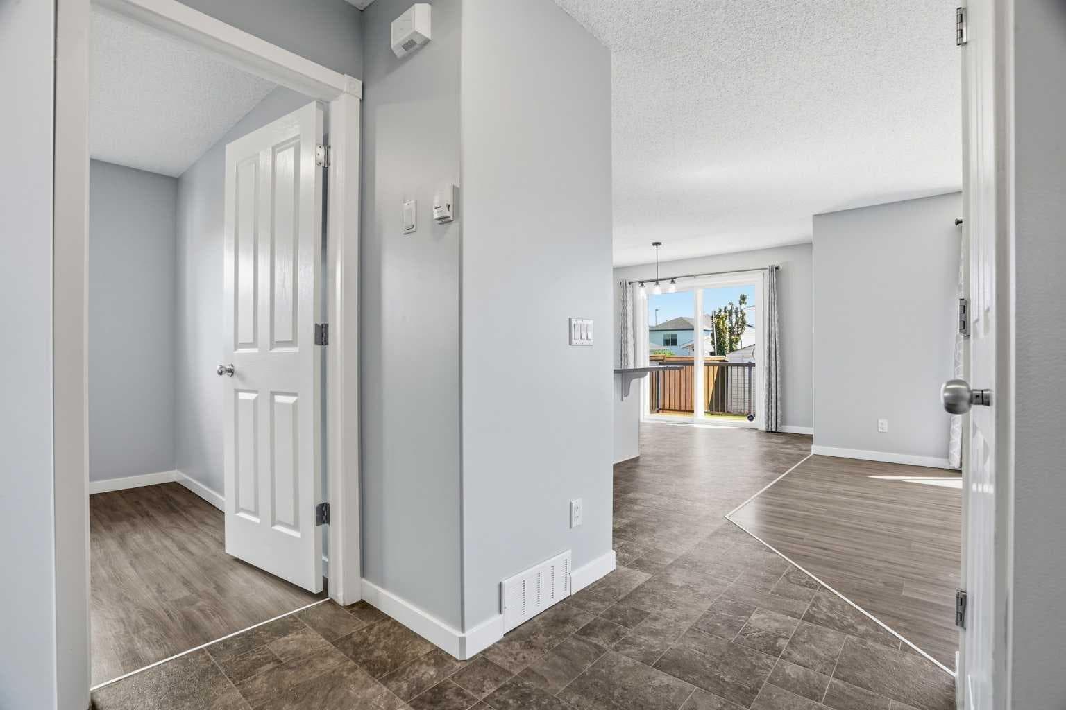 207 Sagewood Drive SW