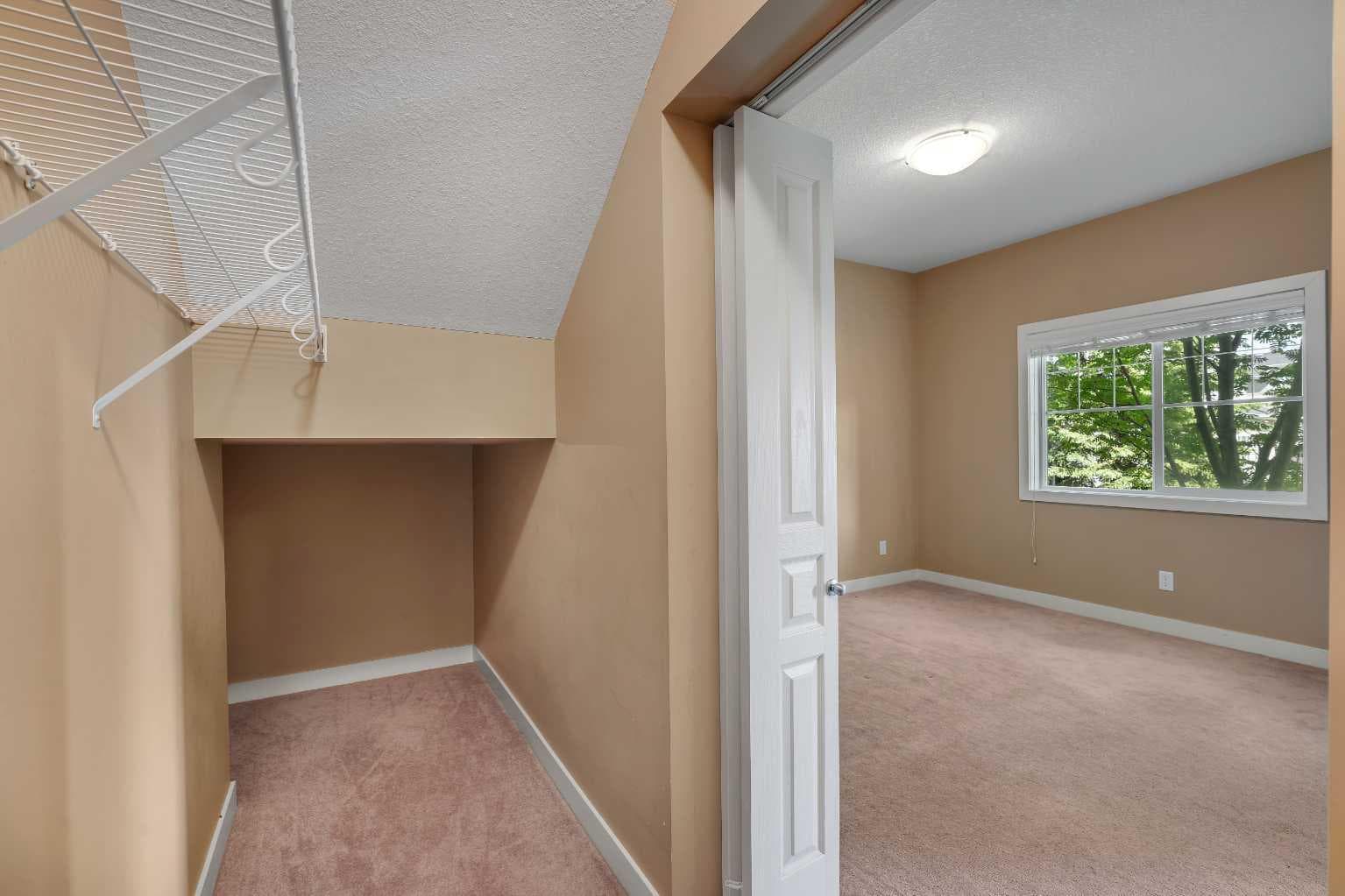 1306, 281 Cougar Ridge Drive SW