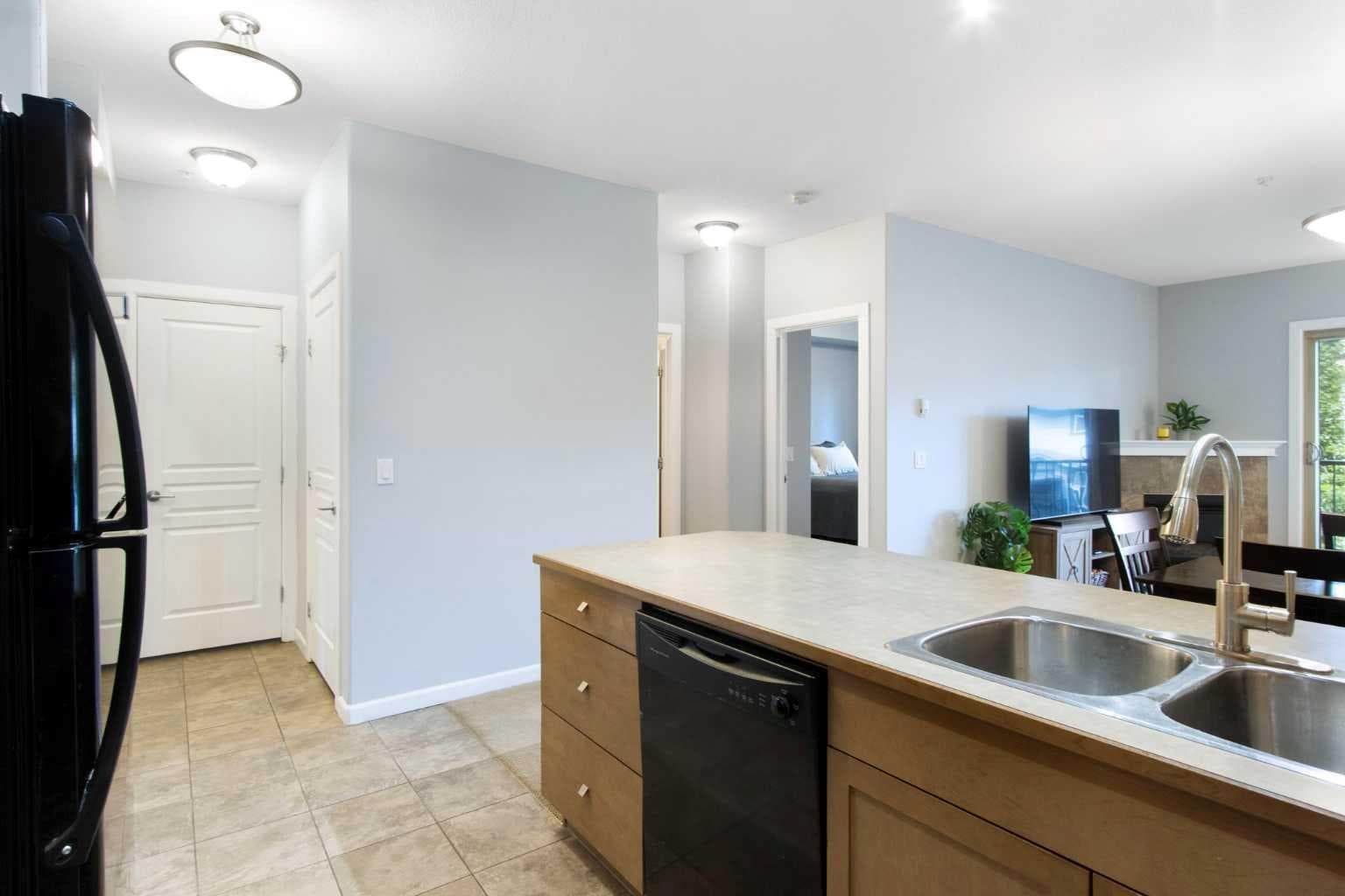 211, 52 Cranfield Link SE
