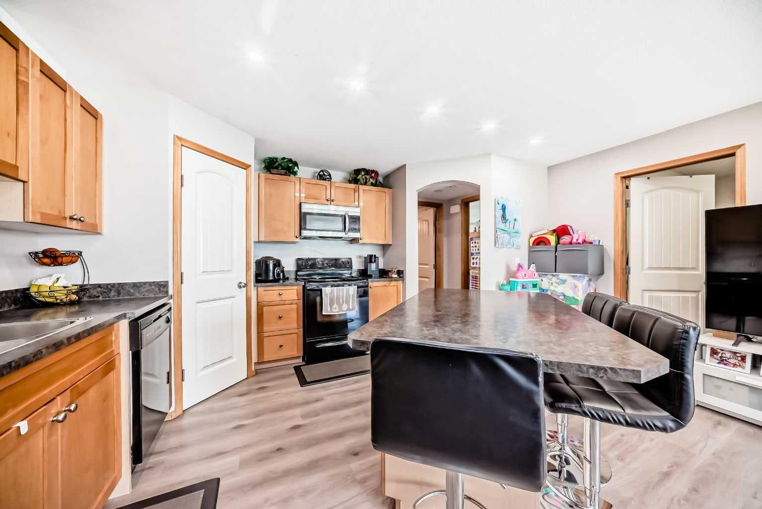 106, 140 Panatella Landing NW