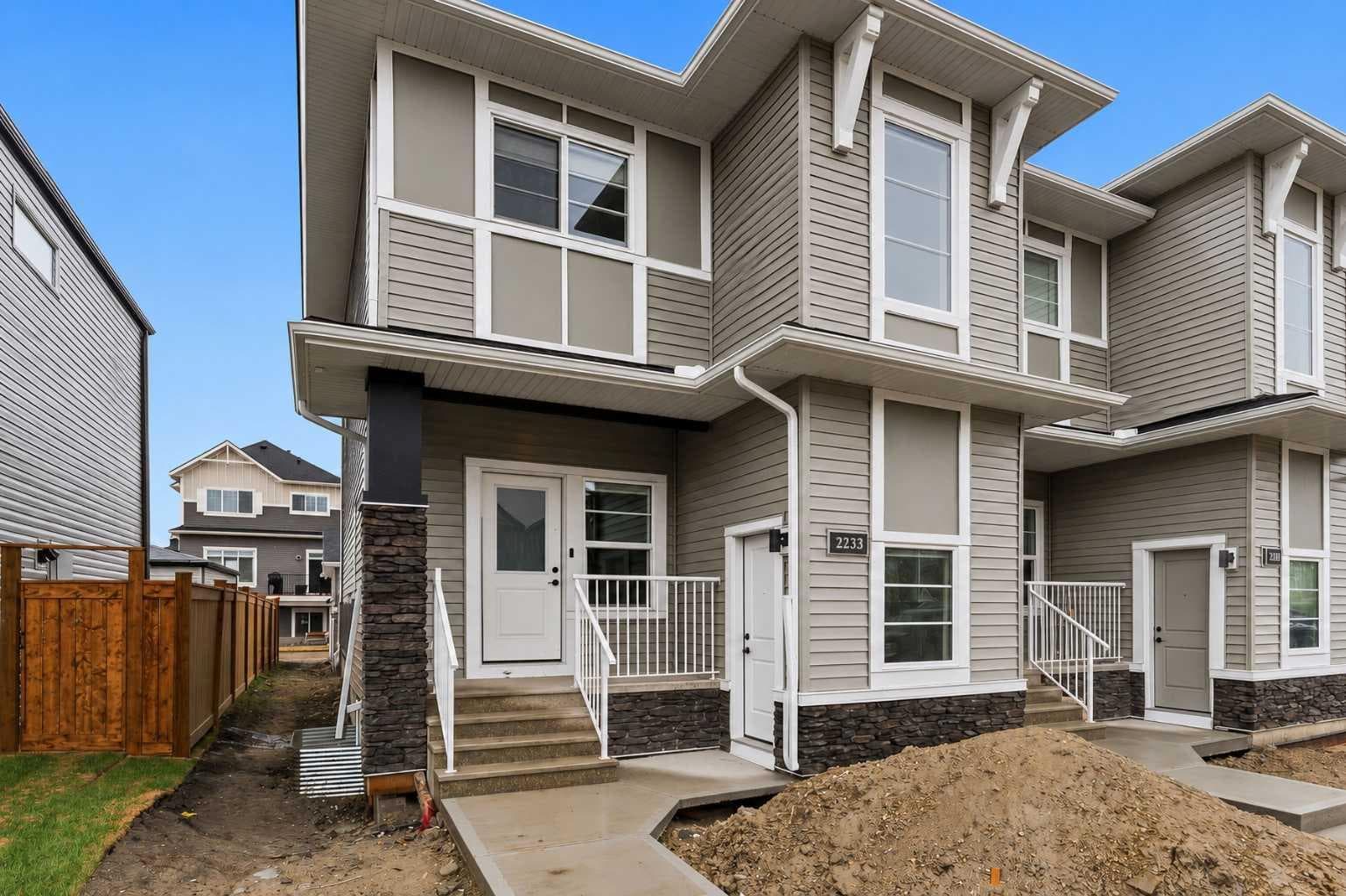 2253 Bayview Drive SW