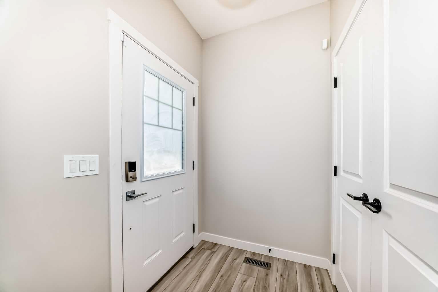 1104 Bayview Gardens SW