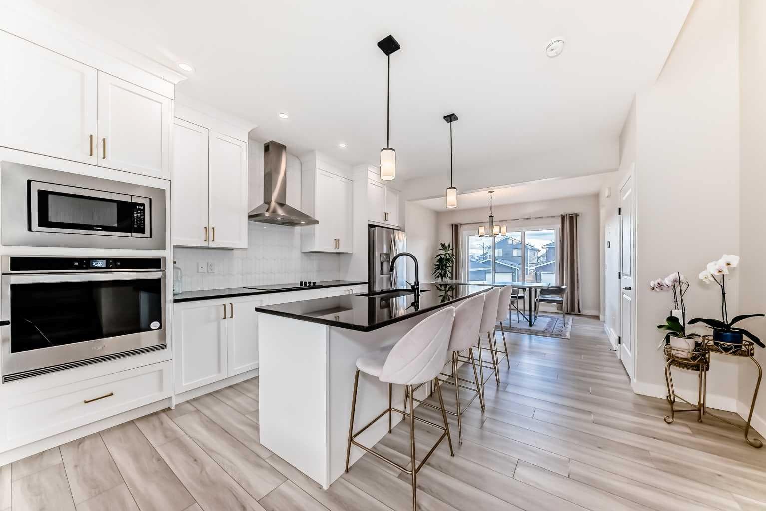 1104 Bayview Gardens SW