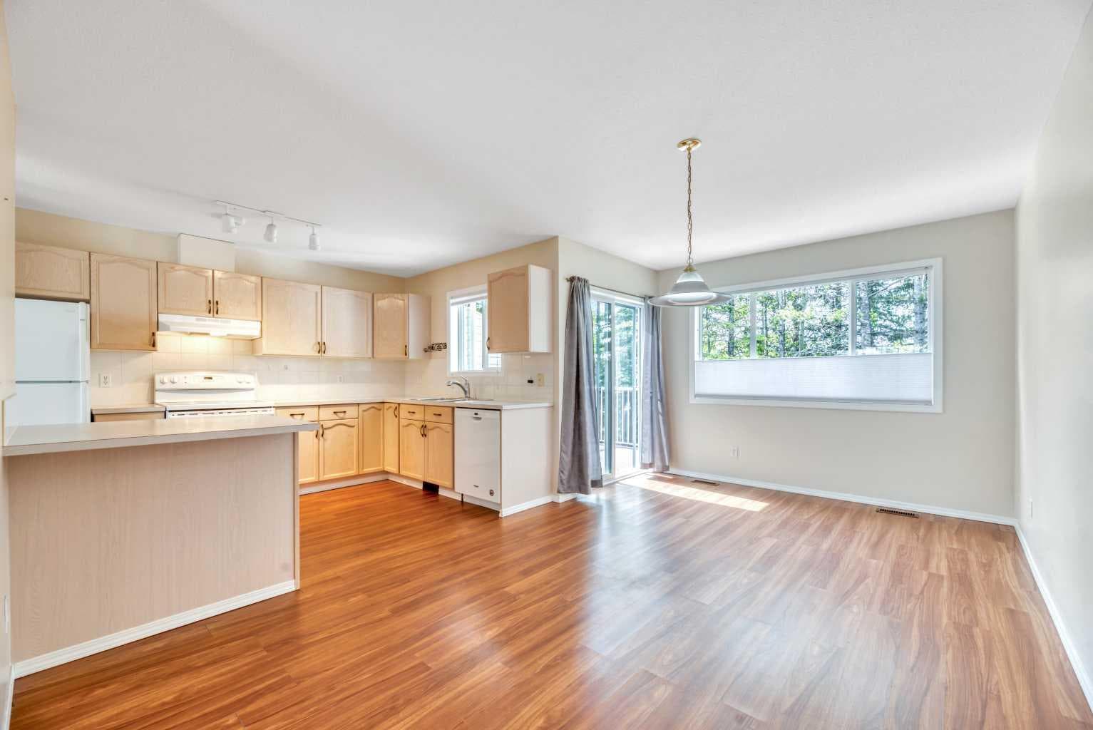 1, 15 Rocky Ridge Gate NW