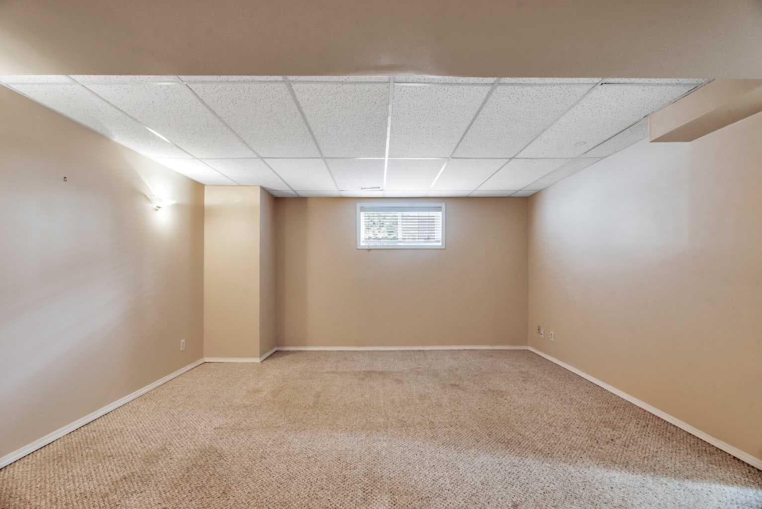 1, 15 Rocky Ridge Gate NW