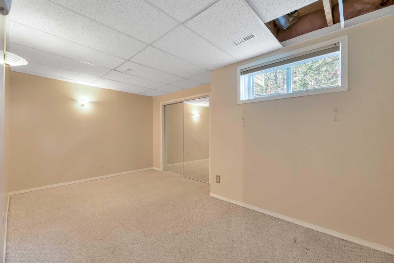 1, 15 Rocky Ridge Gate NW