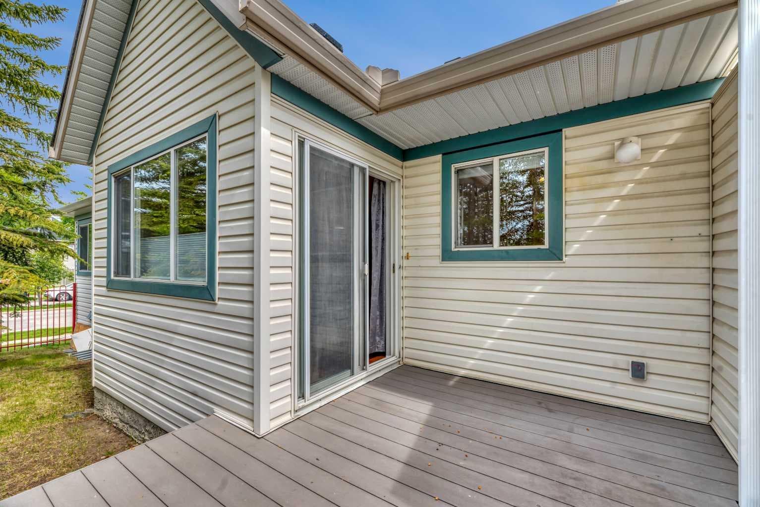1, 15 Rocky Ridge Gate NW