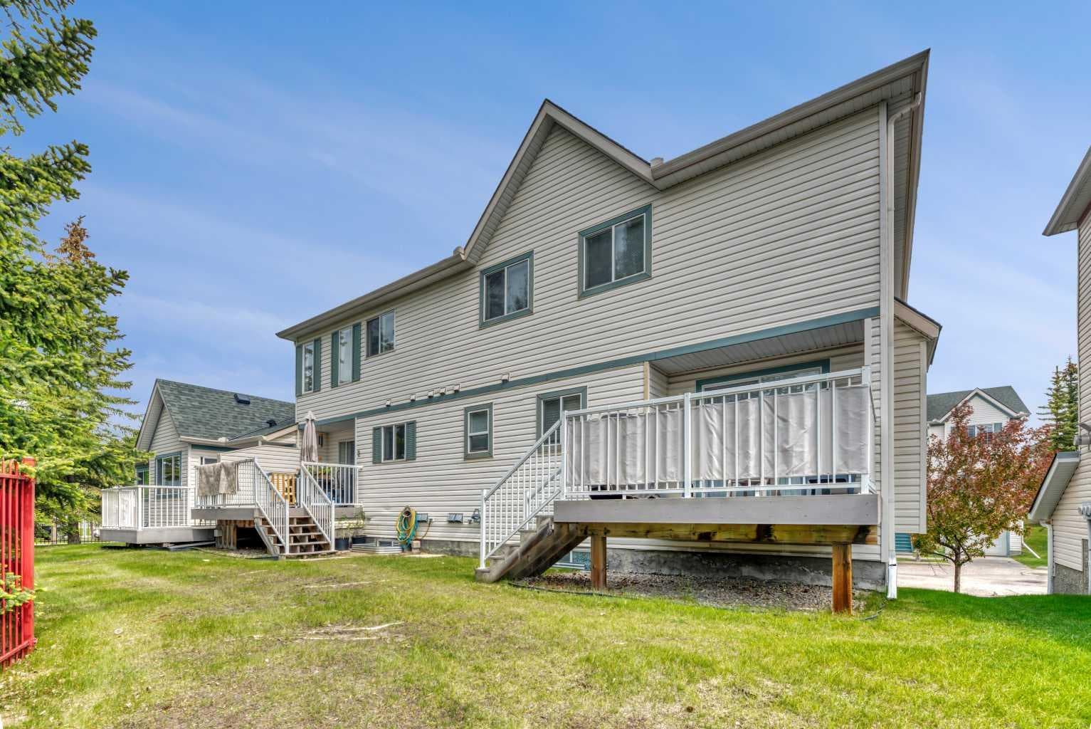 1, 15 Rocky Ridge Gate NW