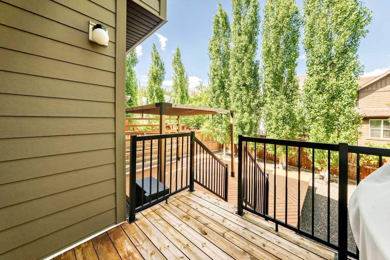 141 Riviera Crescent 