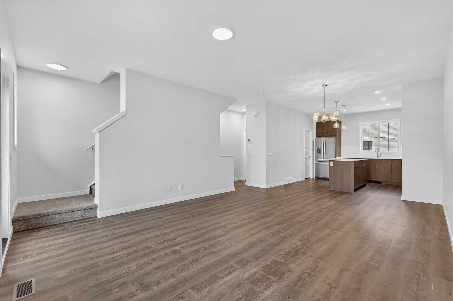 172 Hotchkiss Common SE
