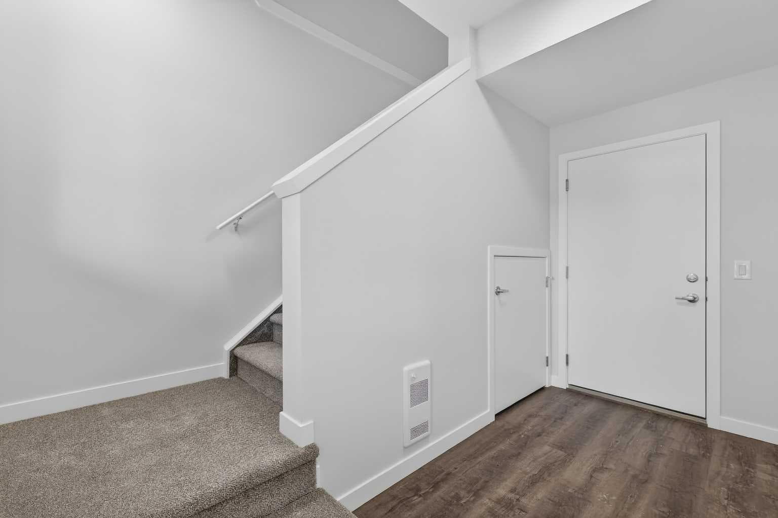 172 Hotchkiss Common SE