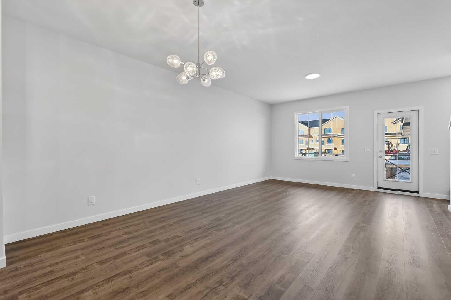 172 Hotchkiss Common SE