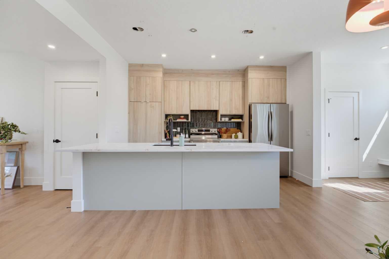 2437 Creeker Lane 