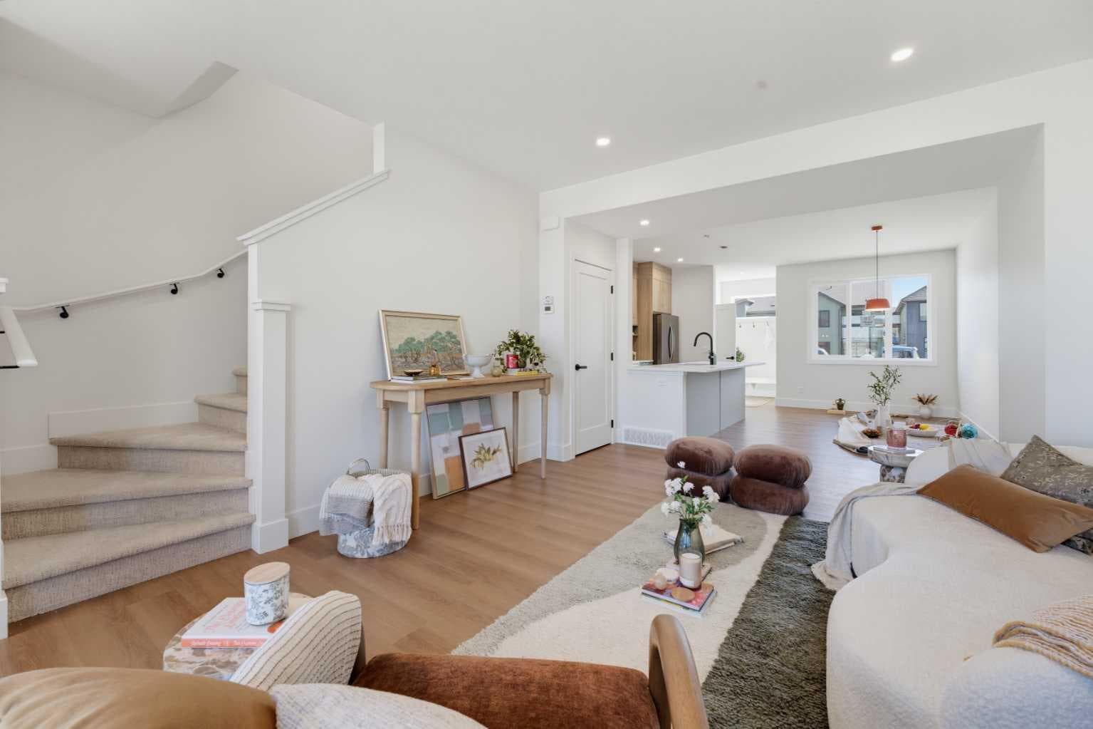 2437 Creeker Lane 