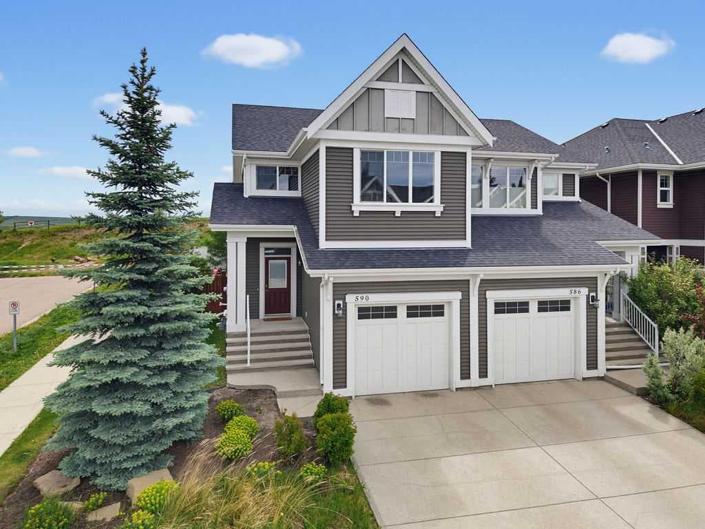 590 River Heights Crescent 