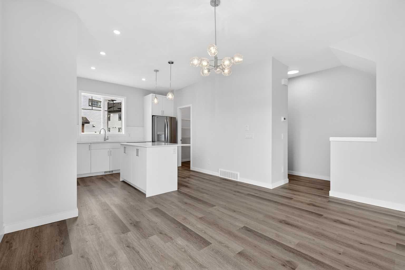 6 Hotchkiss Parade SE