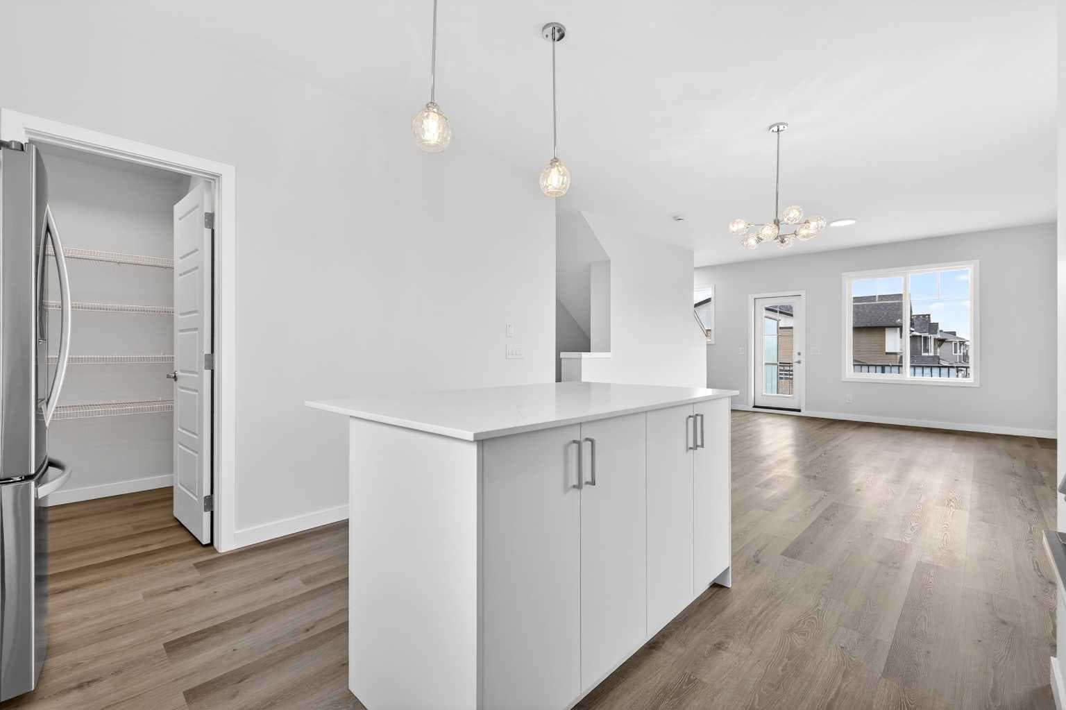 6 Hotchkiss Parade SE