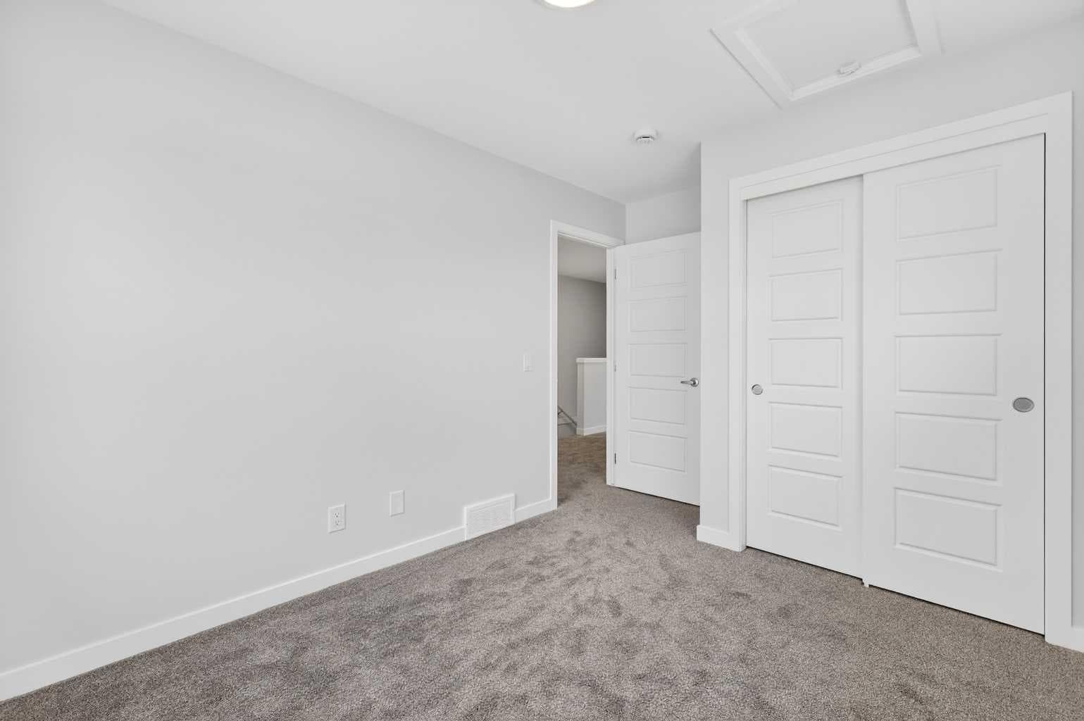 6 Hotchkiss Parade SE