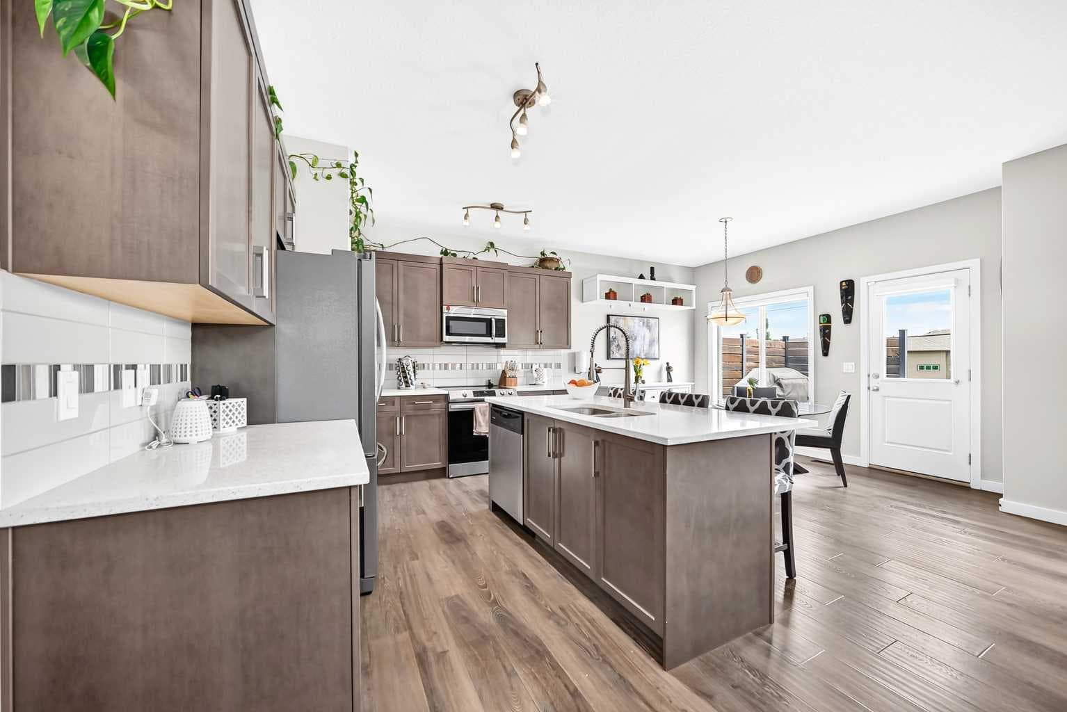 125 Bayside Loop SW