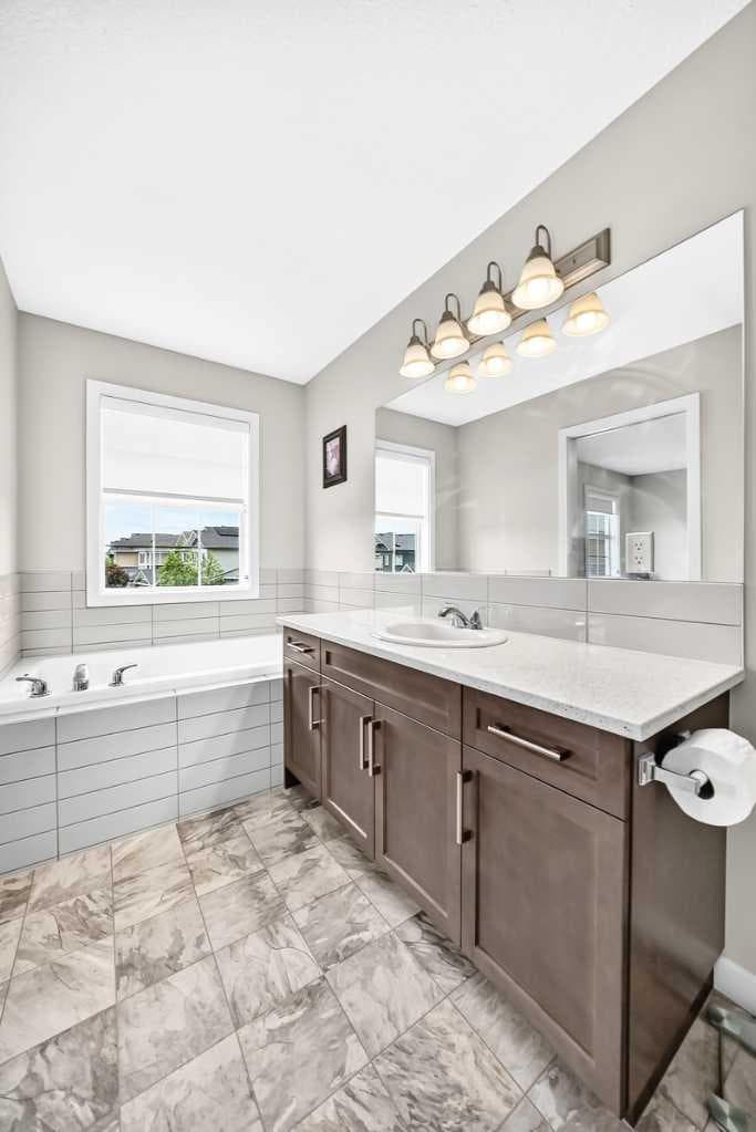 125 Bayside Loop SW