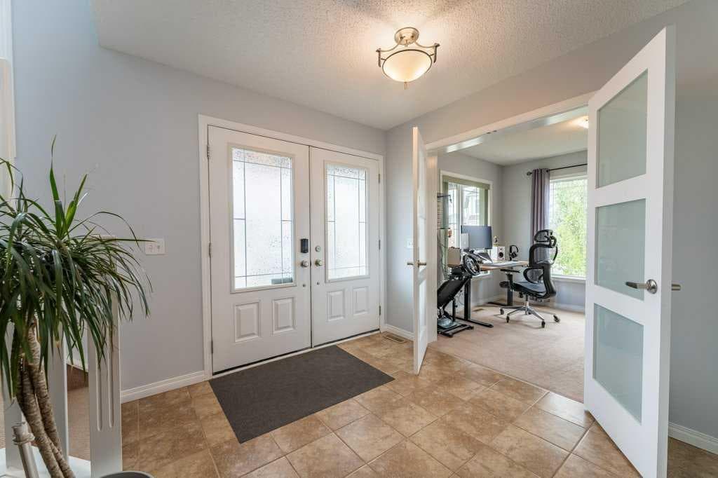 15 Windwood Grove SW