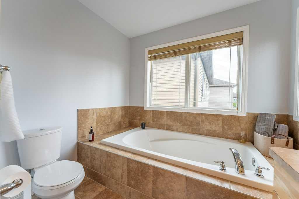 15 Windwood Grove SW