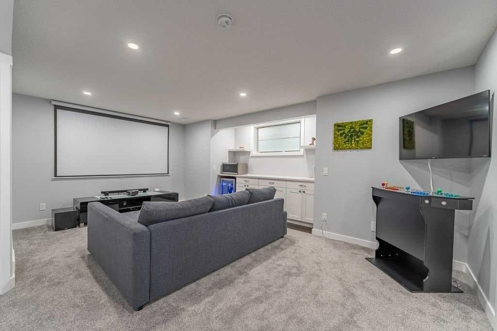 15 Windwood Grove SW