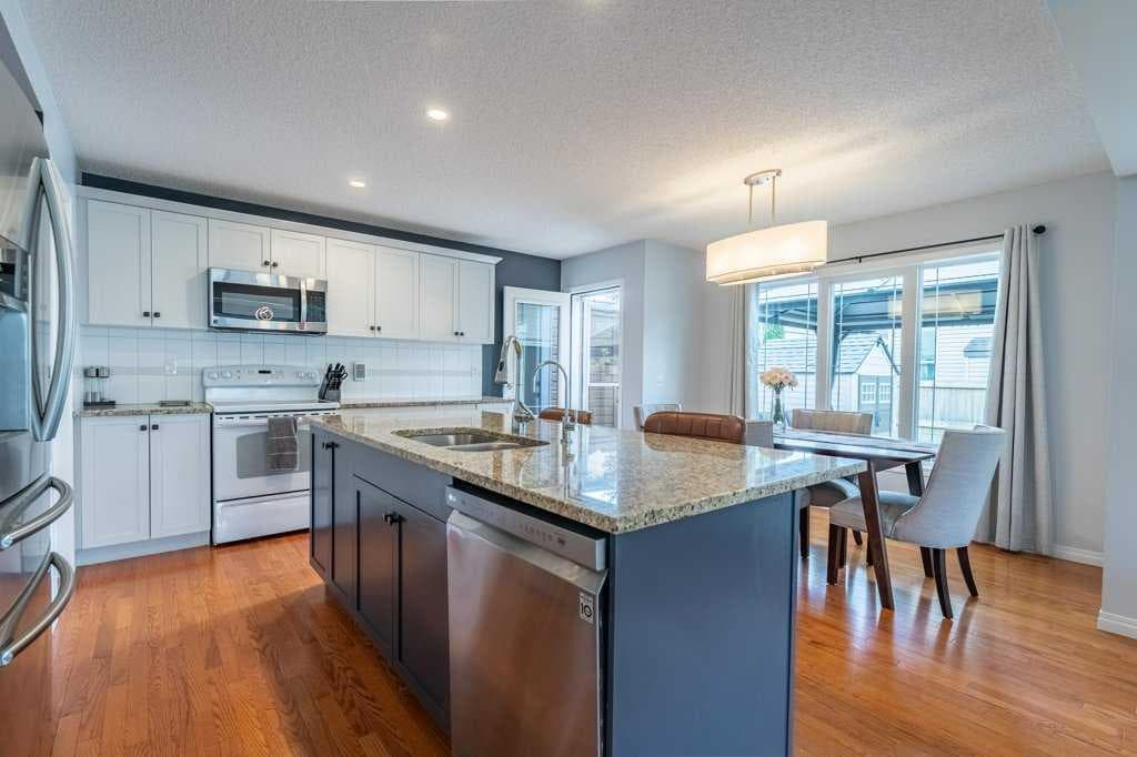 15 Windwood Grove SW