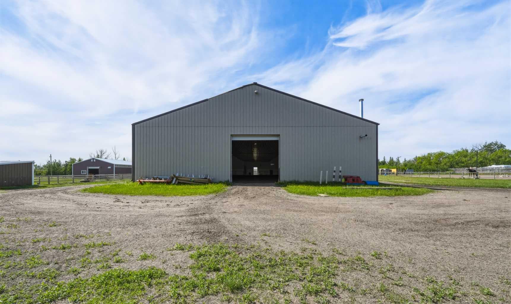 283080 & 283082 Township Road 254  
