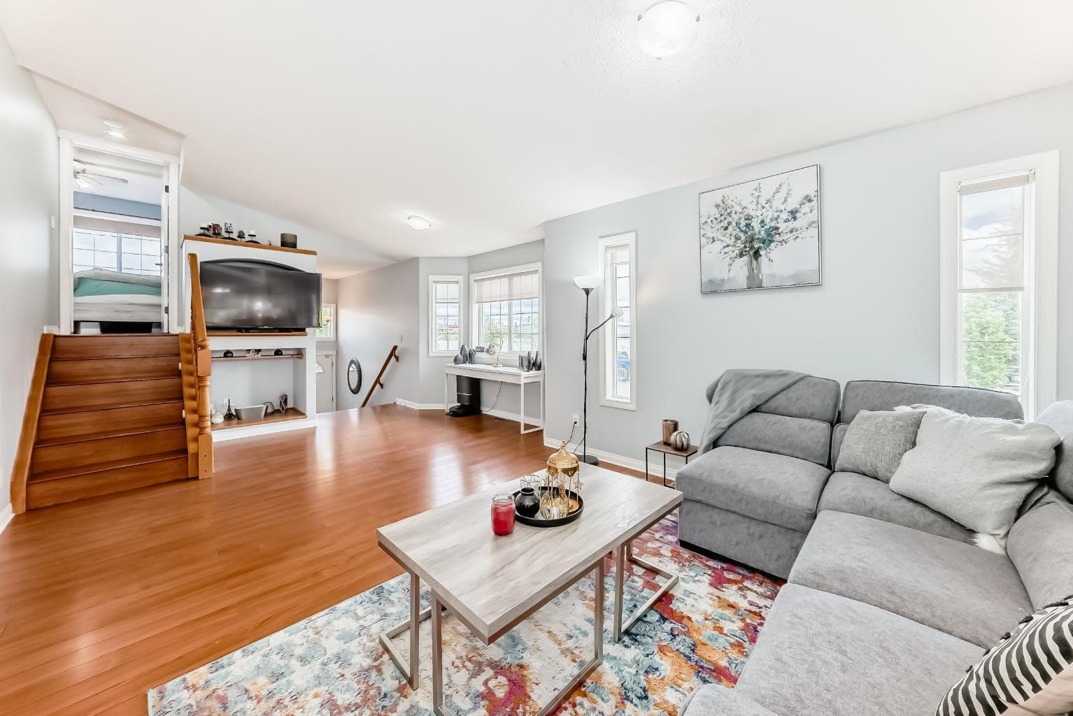 98 Canoe Square SW