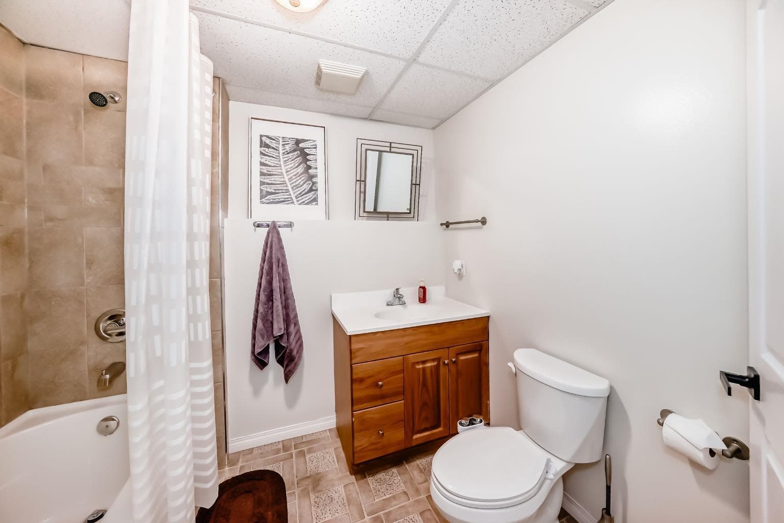 98 Canoe Square SW