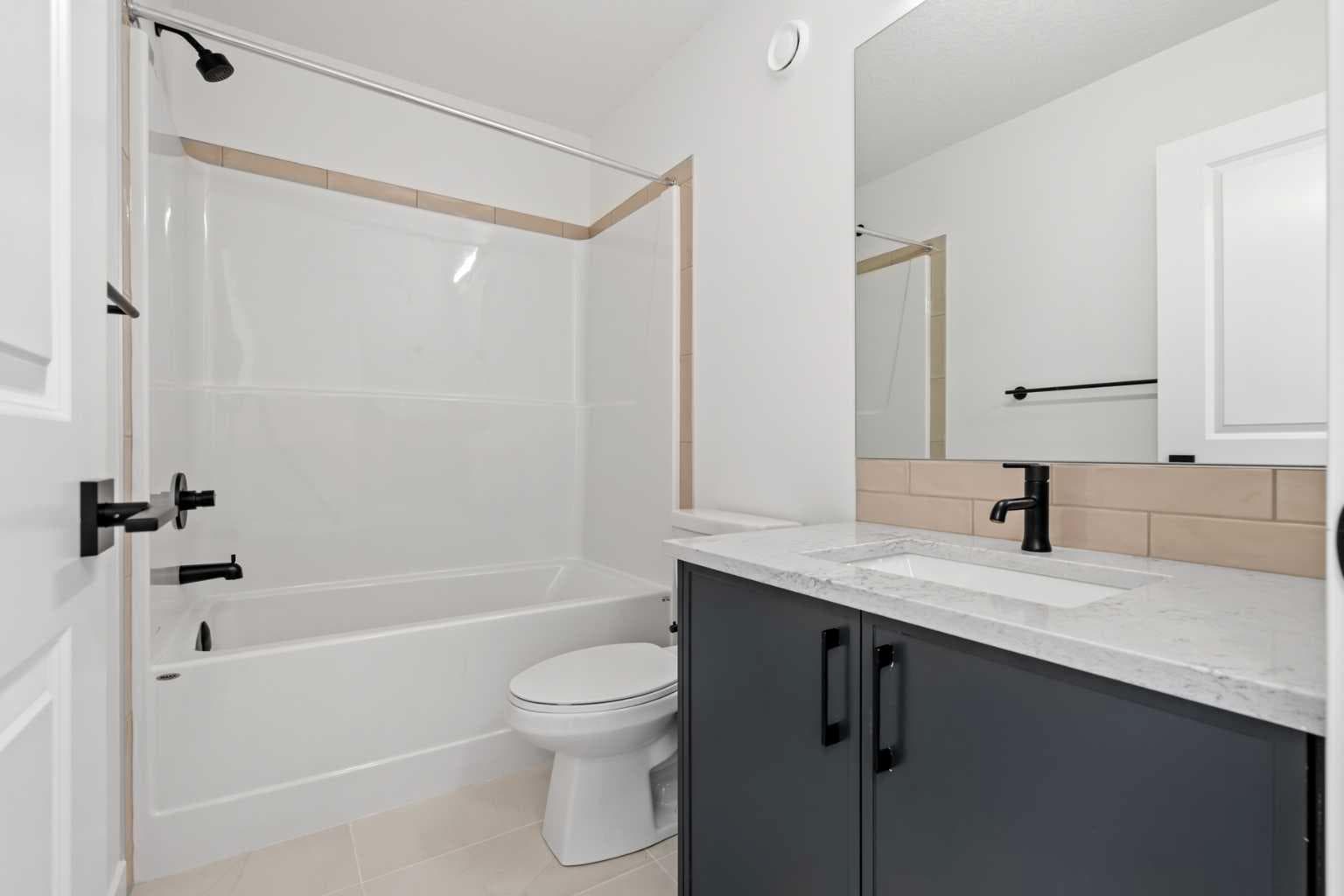 1207, 25 Wildwoods Court SW