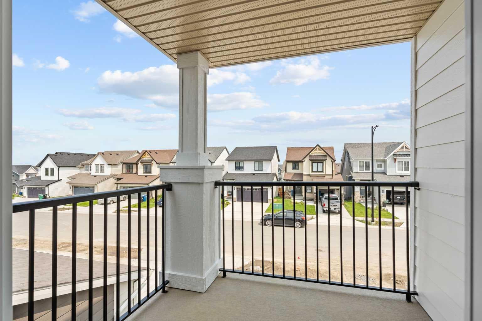 302 Baneberry Way SW