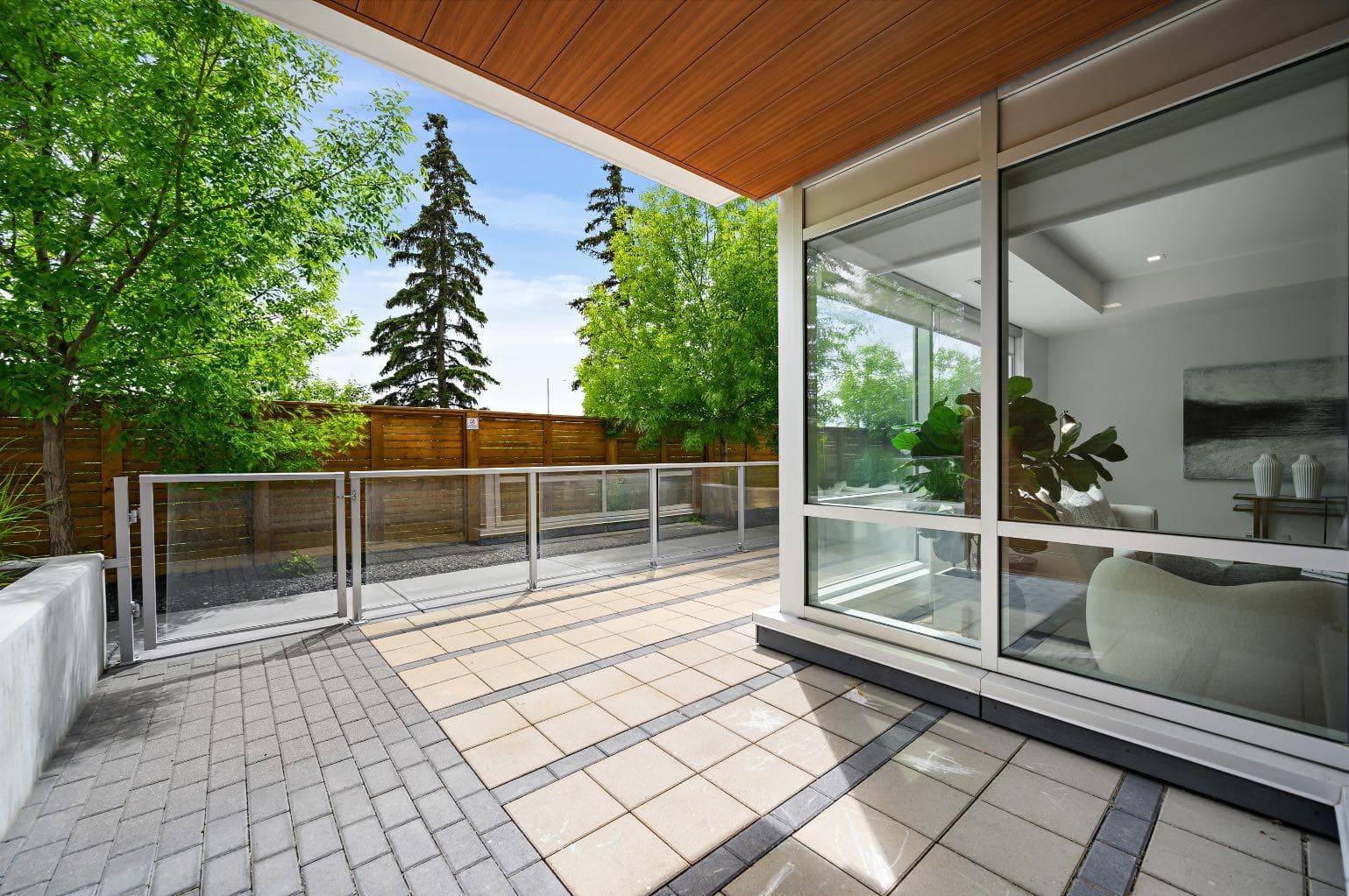 114, 8505 Broadcast Avenue SW