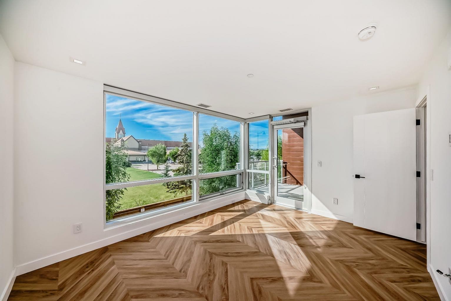 112, 8445 Broadcast Avenue SW