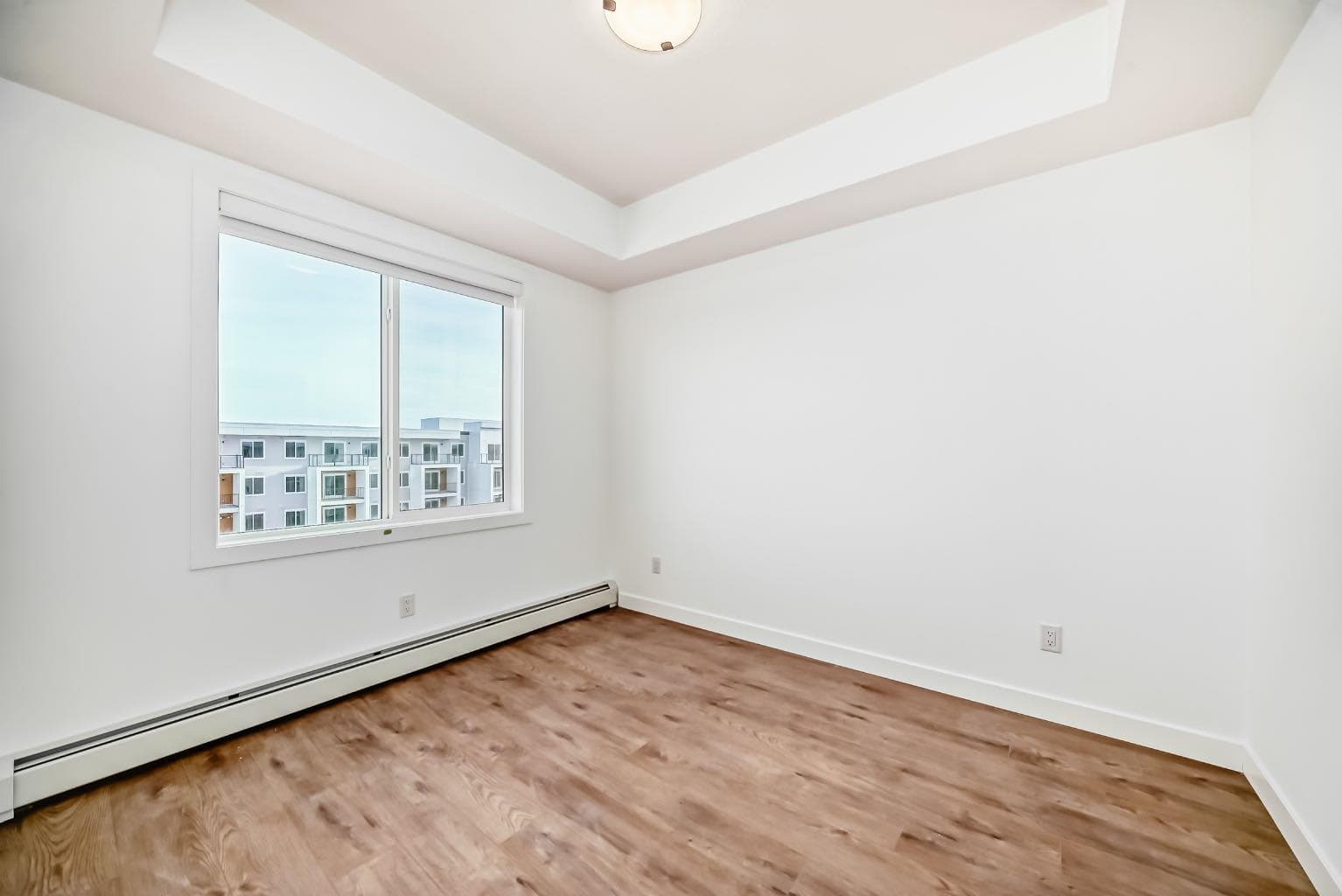 2107, 63 Corner Glen Crescent NE