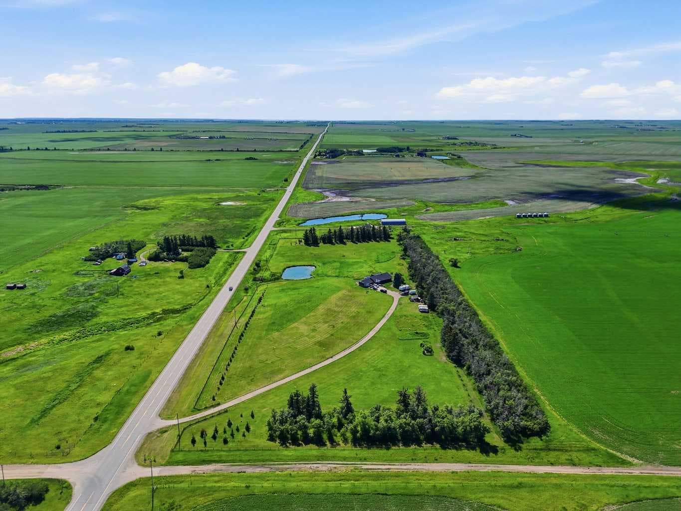 274006 Township Road 262  