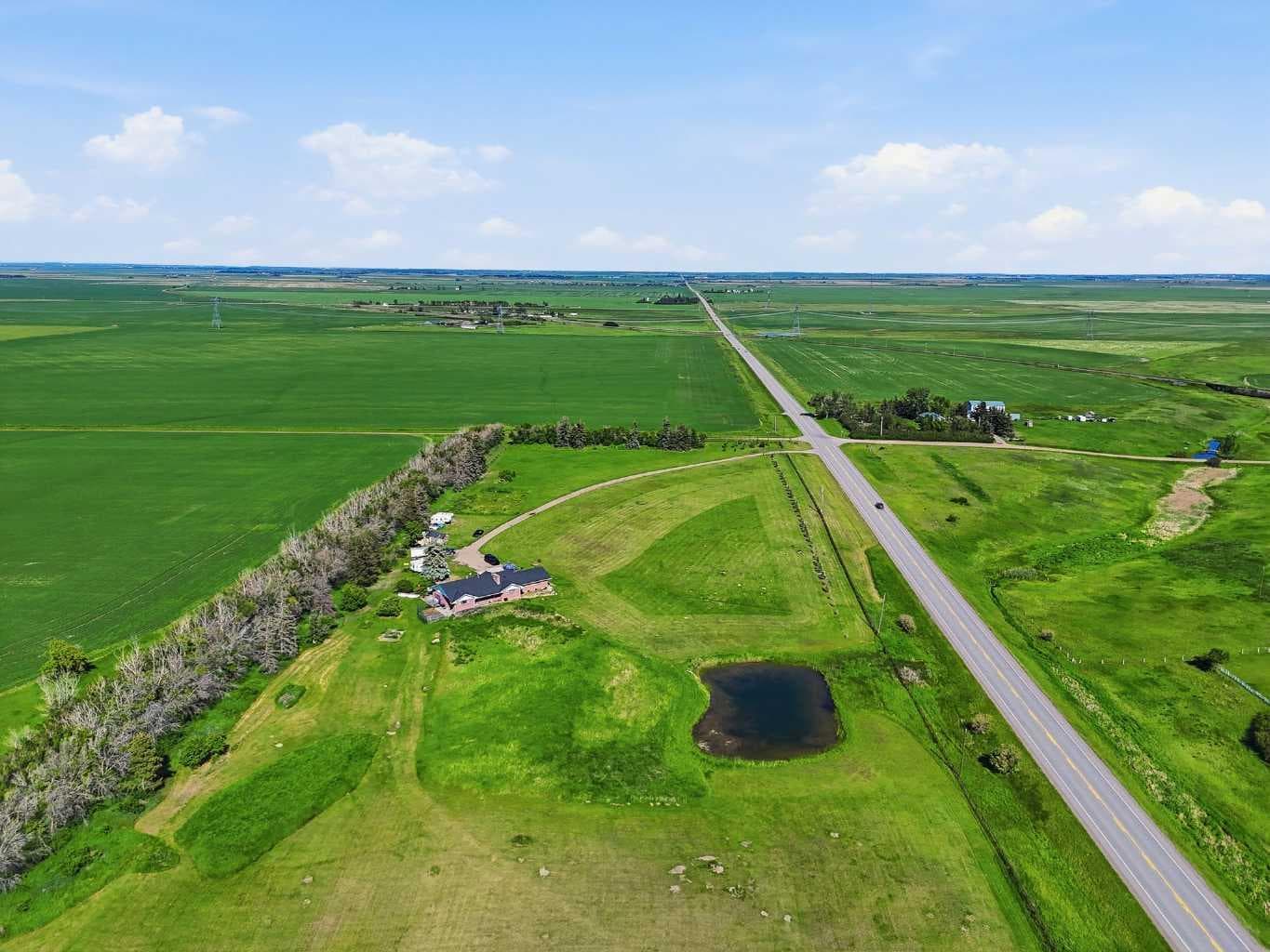 274006 Township Road 262  