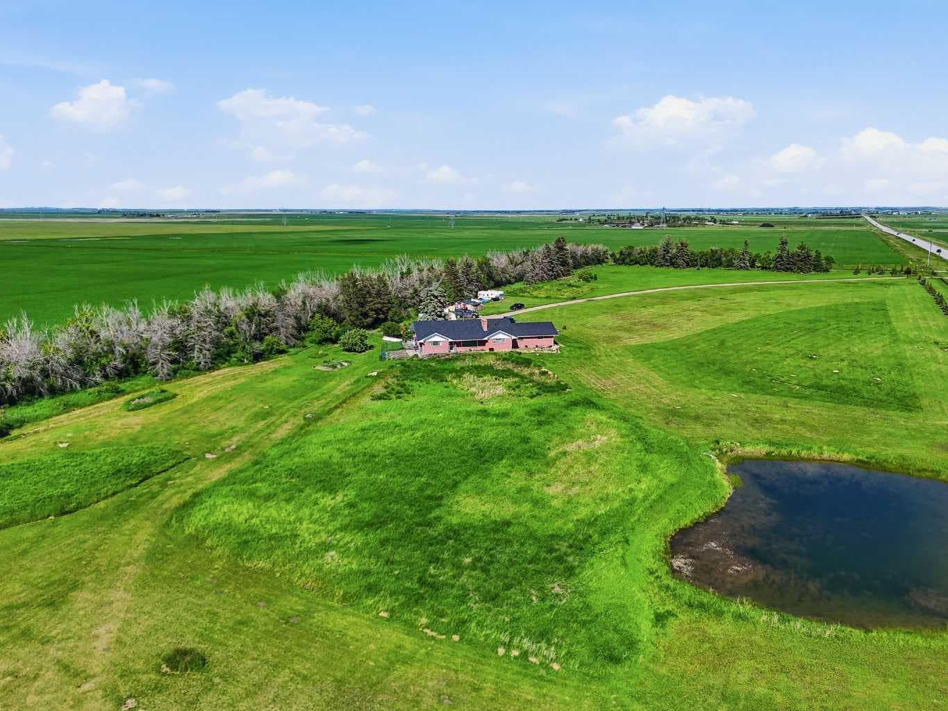 274006 Township Road 262  