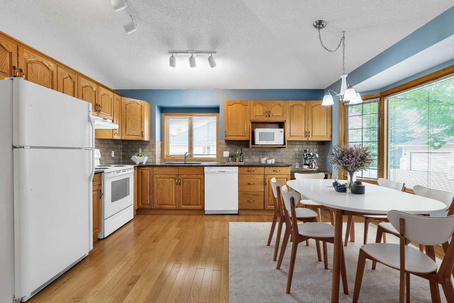 8 Edgepark Villas NW