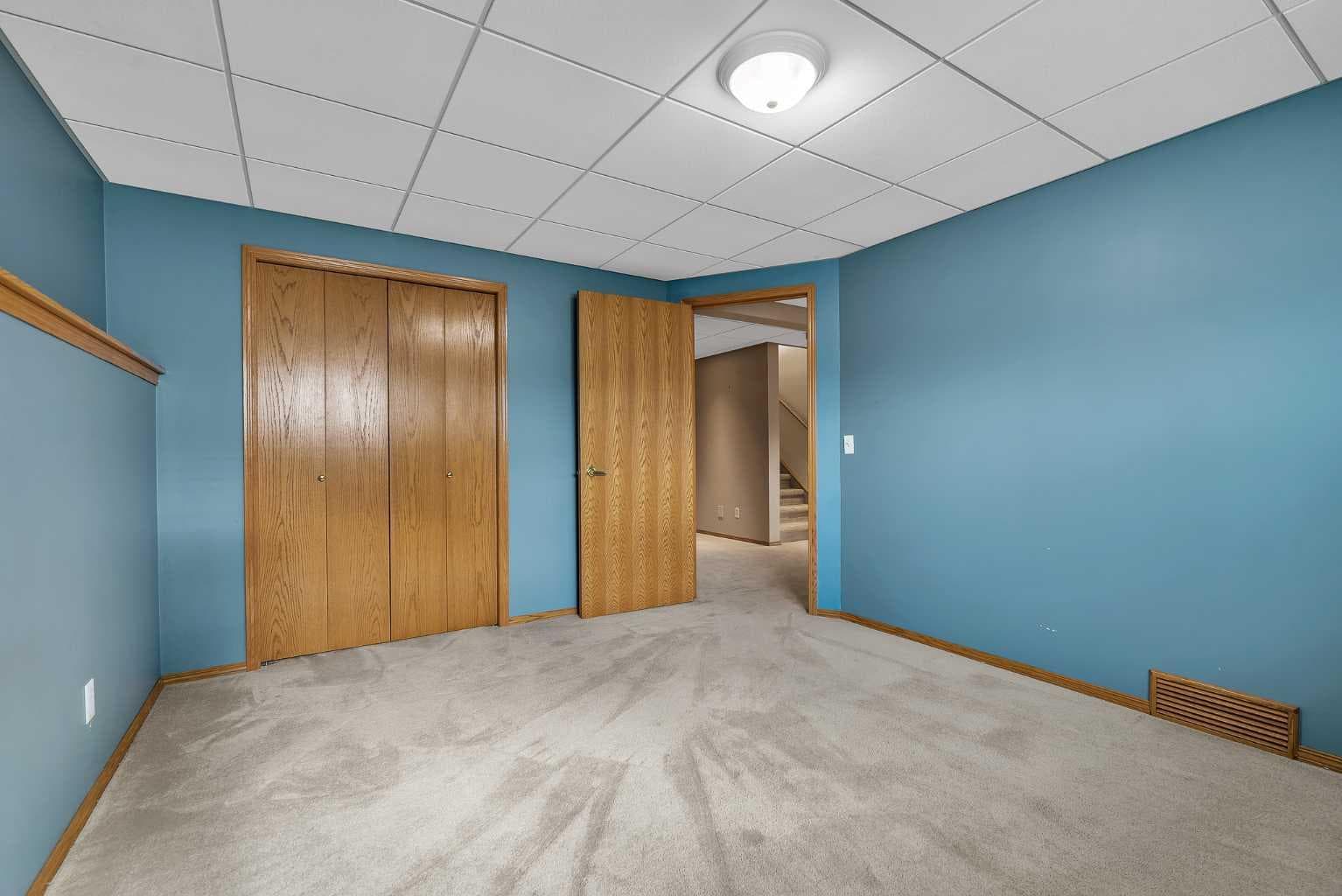 8 Edgepark Villas NW
