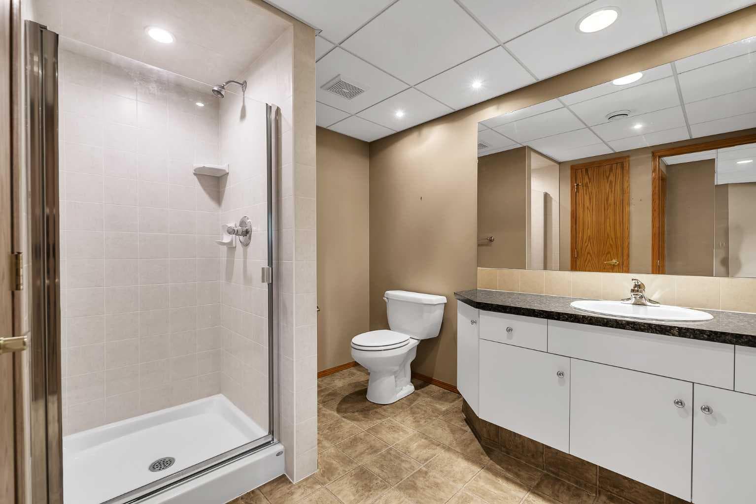 8 Edgepark Villas NW