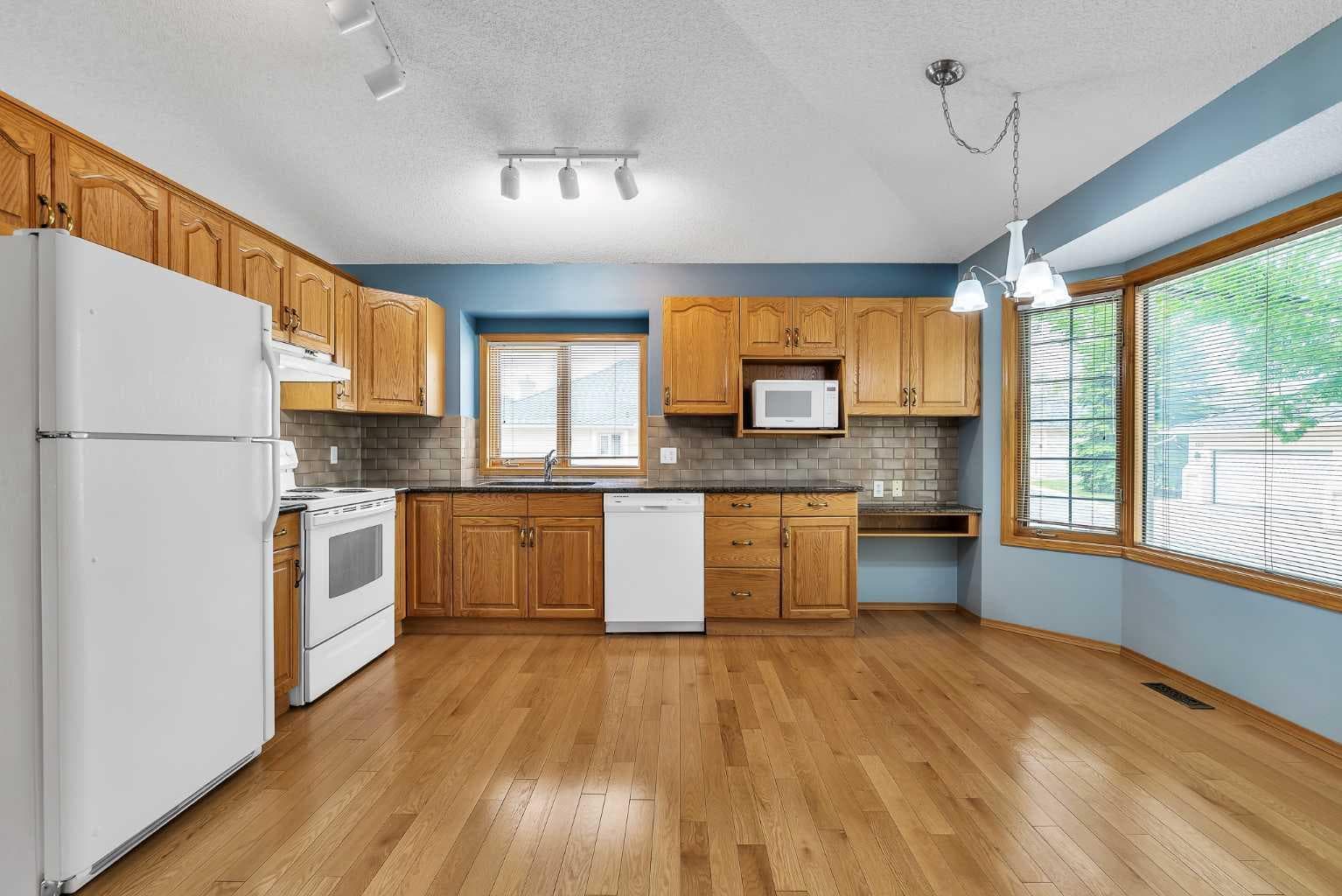 8 Edgepark Villas NW