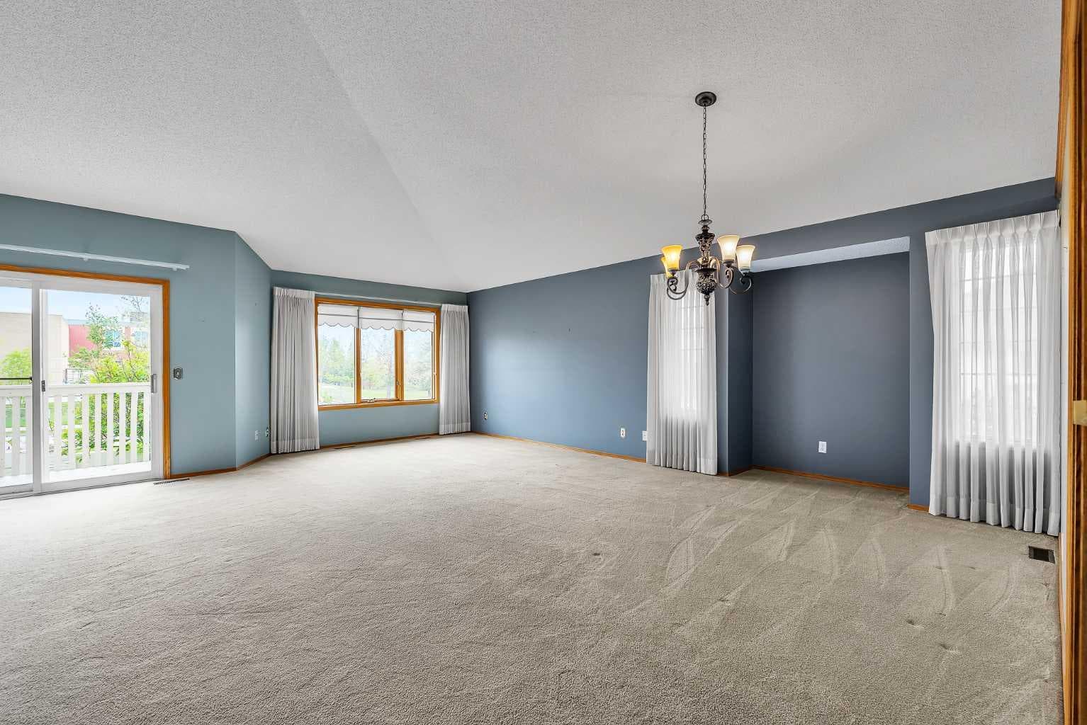 8 Edgepark Villas NW