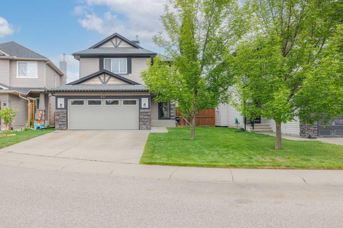 42 Royal Birch Landing NW