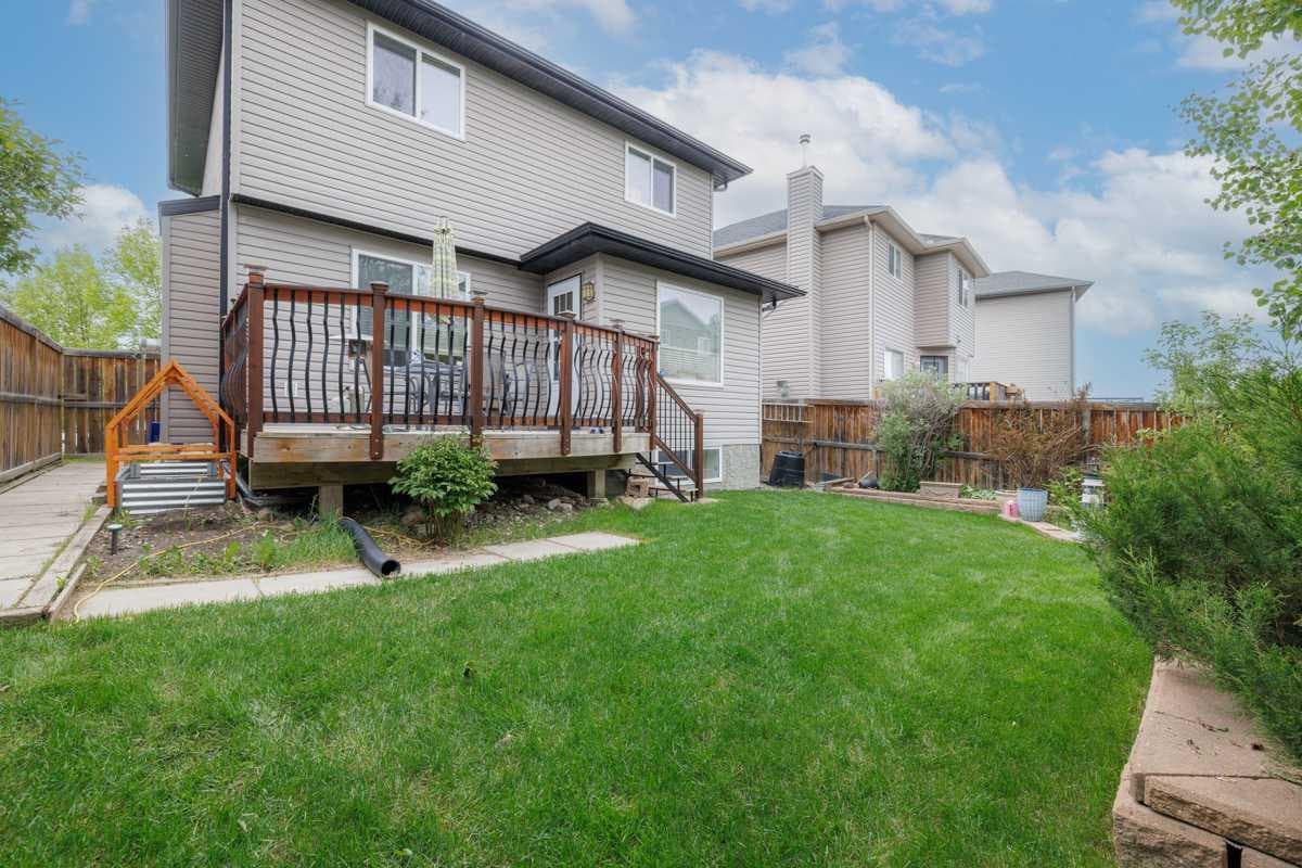 42 Royal Birch Landing NW