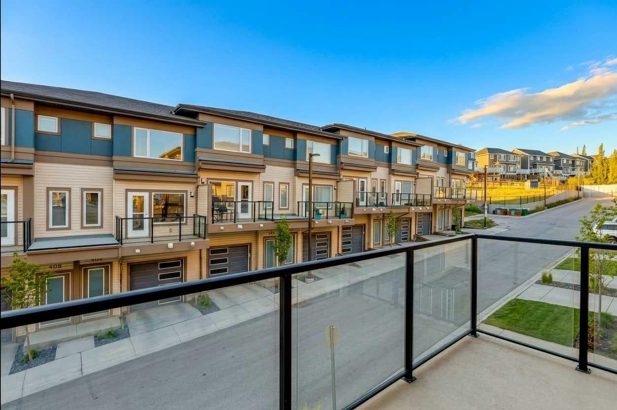 500, 501 River Heights Drive 