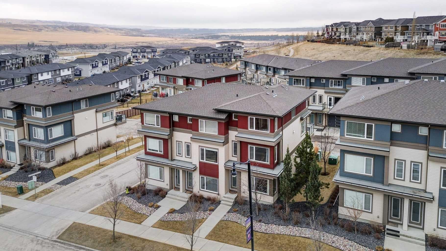 500, 501 River Heights Drive 