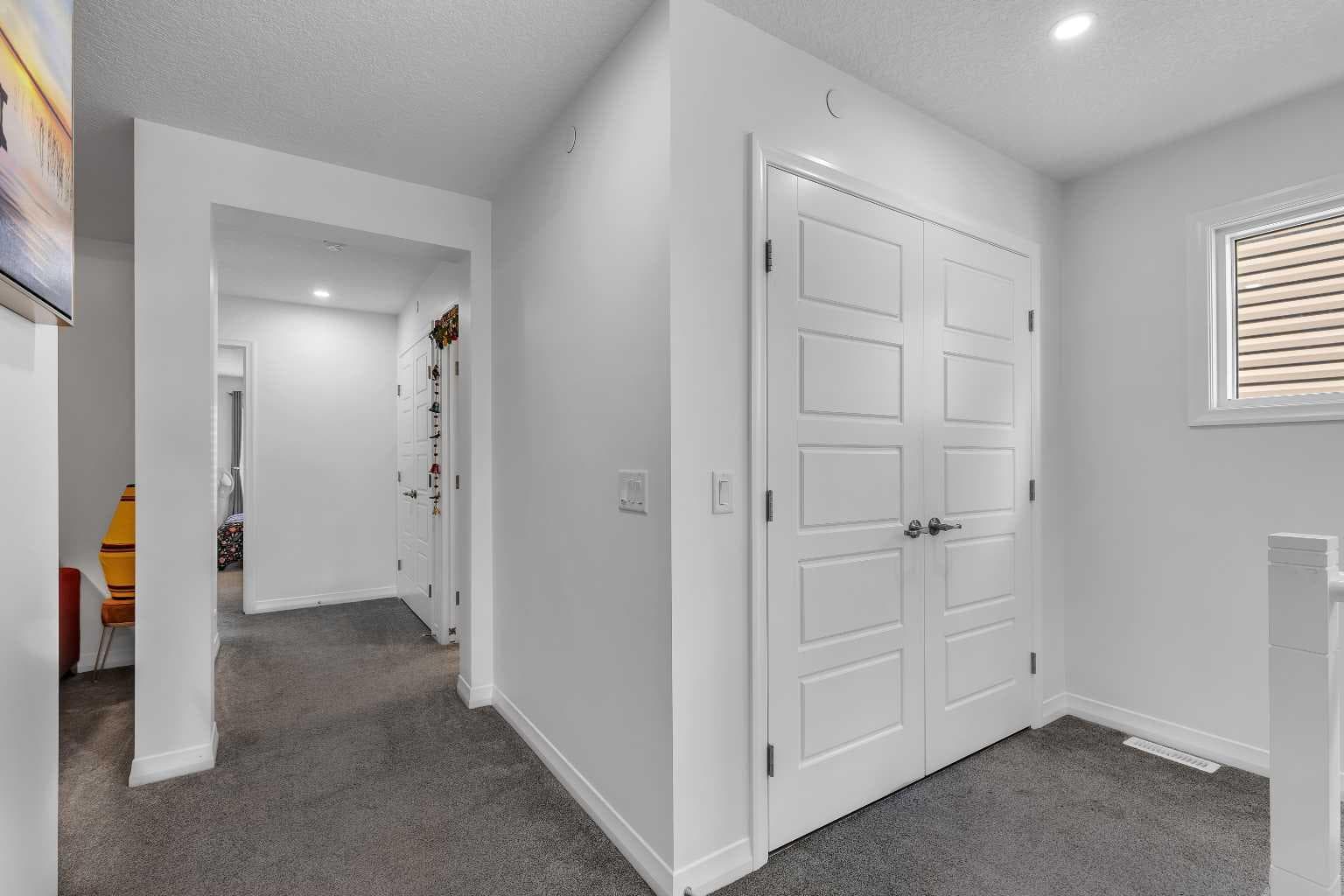 176 Howse Crescent NE